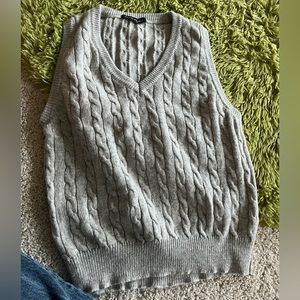 Brandy Melville gray sweater vest